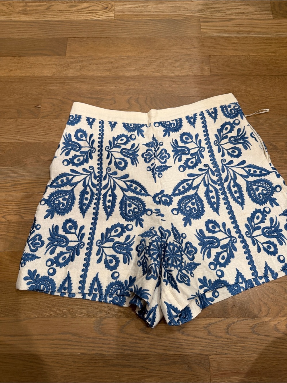 Zara White Shorts with Blue Floral Embroidery